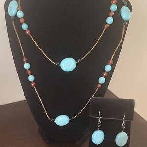 Necklace & earrings
